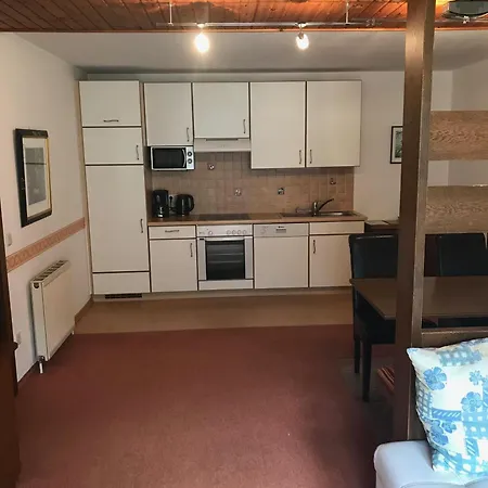 Jaeger In Apartment